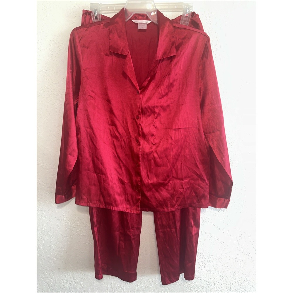 Gilligan & O'Malley Red Satin Pajama Set Long Sleeve Button‎ Down Pants M